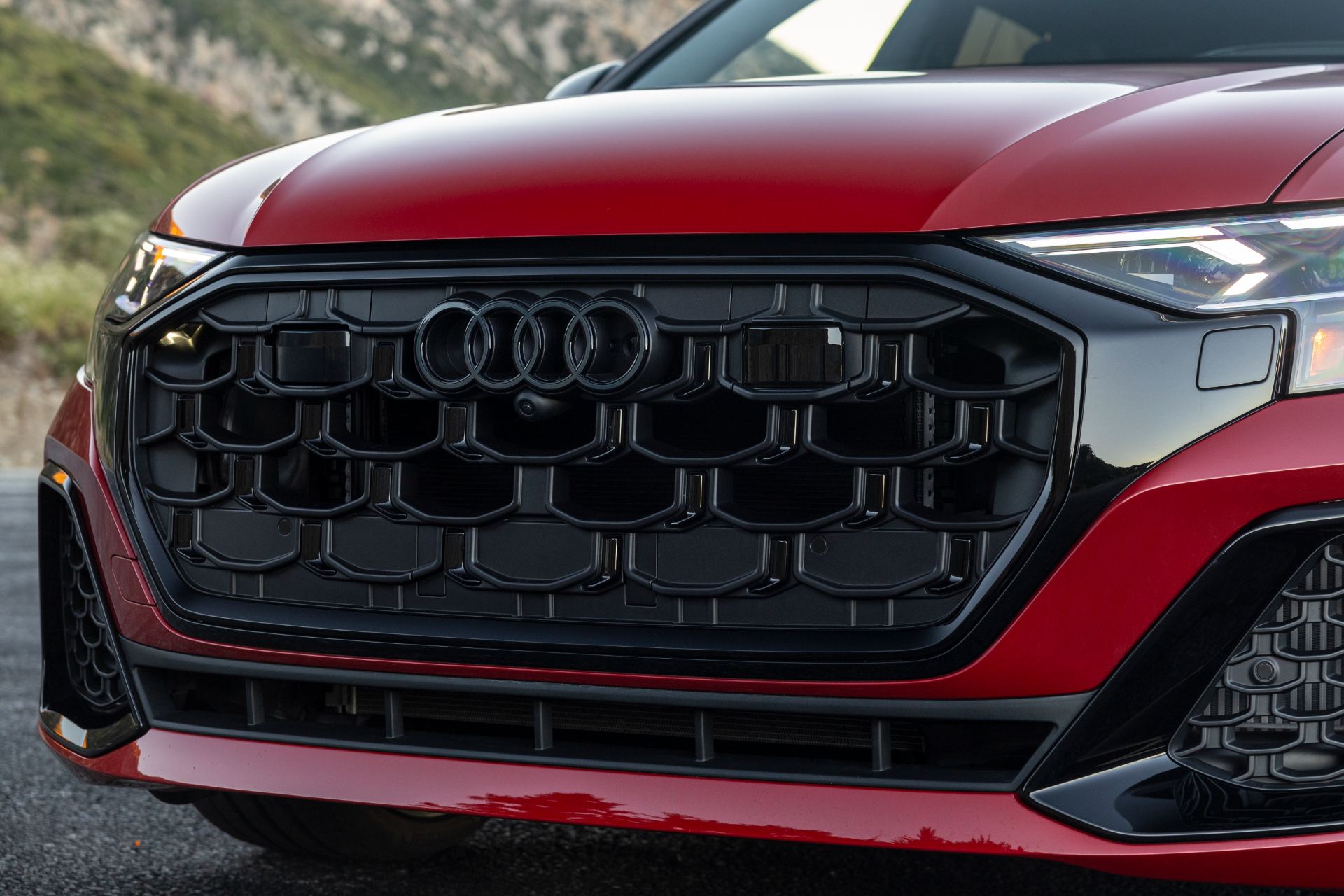 audi sq8 grille close red
