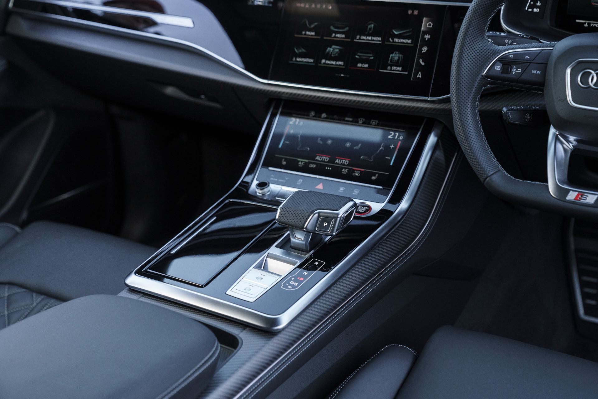 2026 audi sq8 interior center console