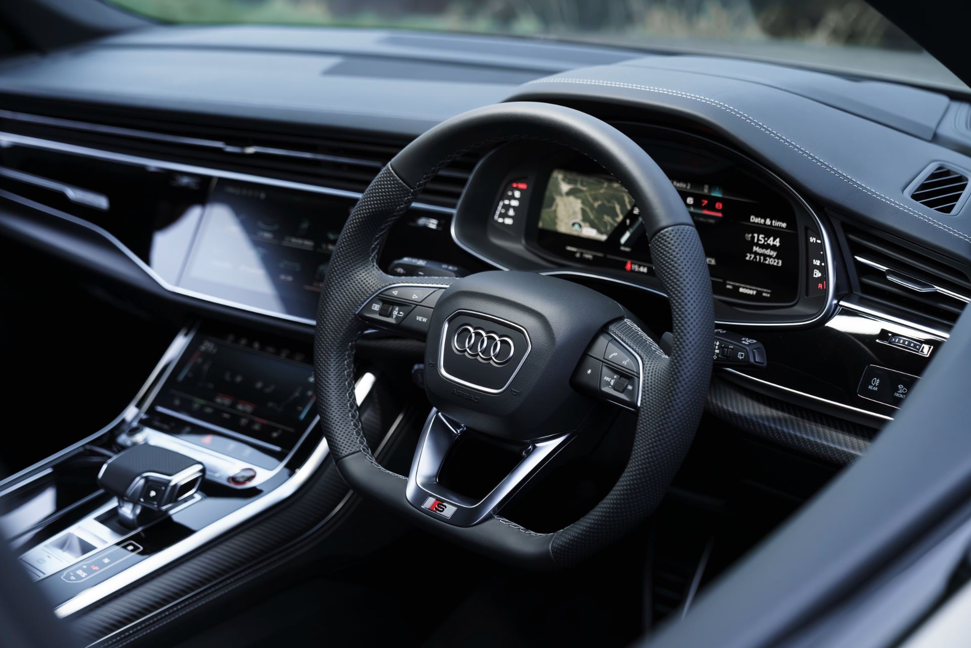 2026 audi sq8 interior steering wheel