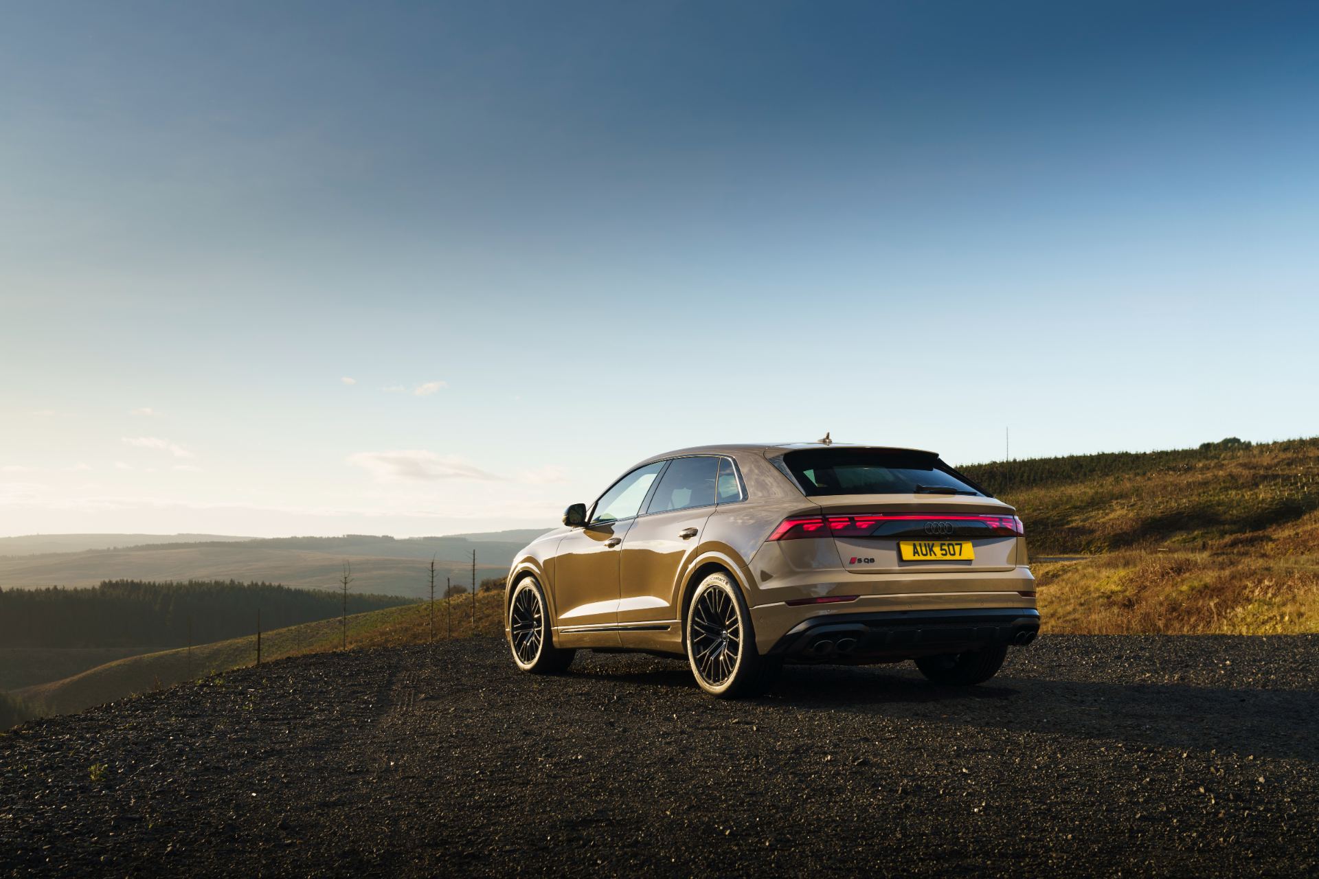 2026 audi sq8 rear three quarter beige
